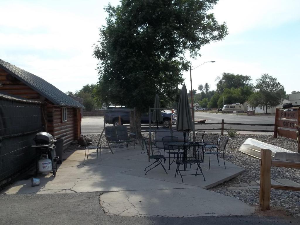 Budget Host Elk Antler Inn Thermopolis Exterior foto